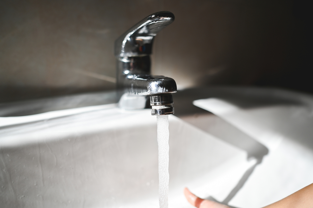 water exiting faucet